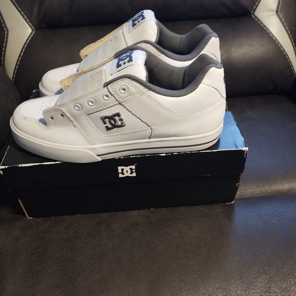 MEN'S DC PURE SUSTAINABLE SKATE SHOES - Picture 3 of 8